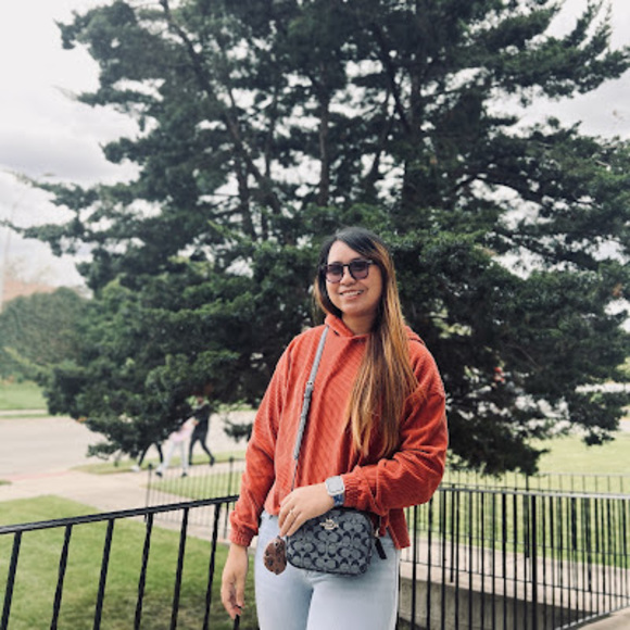 Meet your Posher, Jessa - Picture 1 of 1